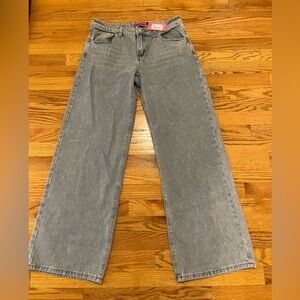 New with tags edikted jeans